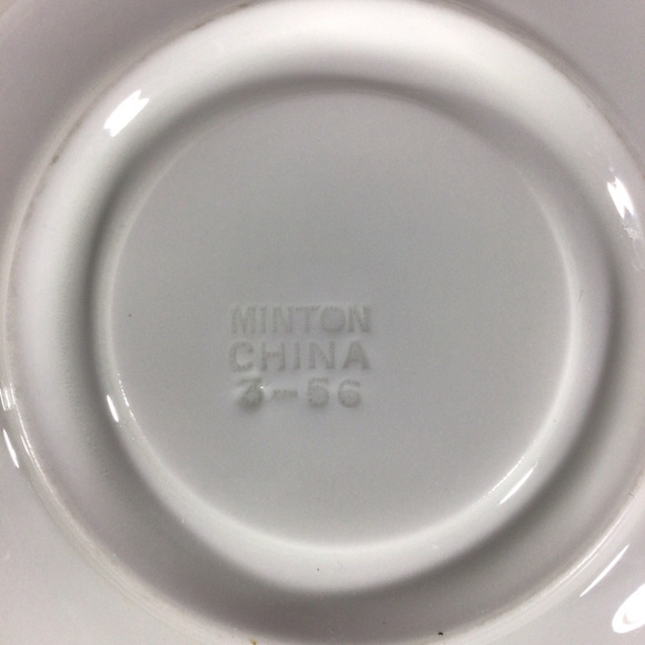 Vintage Minton White Fife Cup and Saucer - Set of 4 - Picture 9 of 10